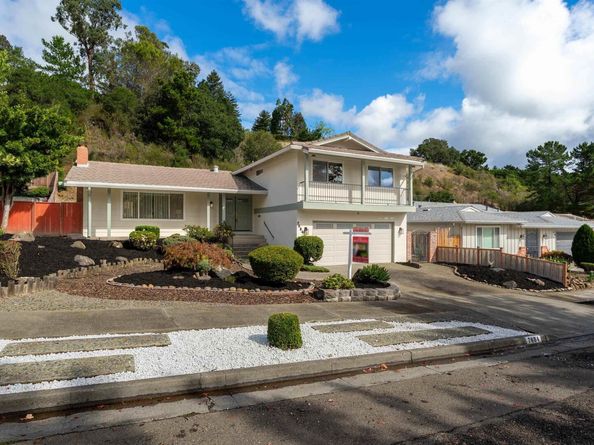 7684 Surrey Ln, Oakland CA 94605