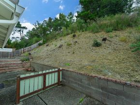 7684 Surrey Ln, Oakland CA 94605