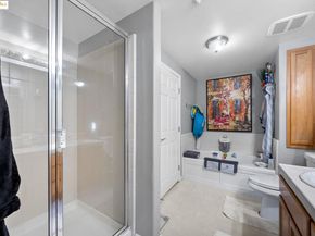 3290 Maguire Way 208, Dublin CA 94568