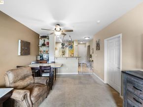 3290 Maguire Way 208, Dublin CA 94568