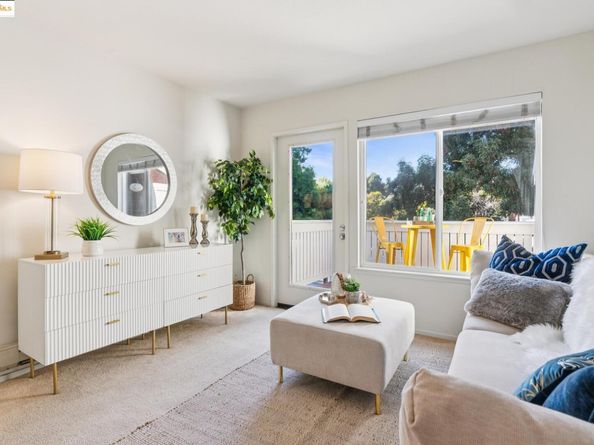 104 Marina Lakes Dr, Richmond CA 94804