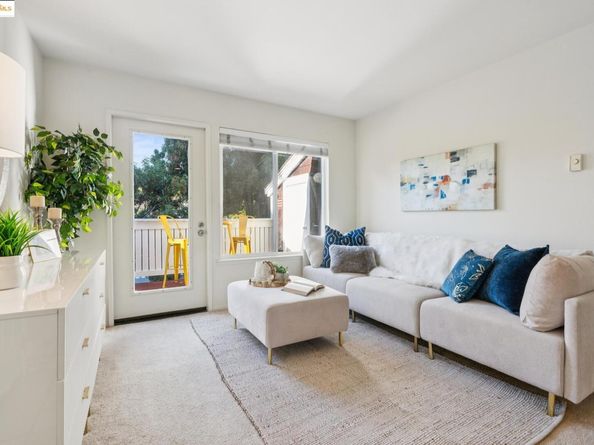 104 Marina Lakes Dr, Richmond CA 94804