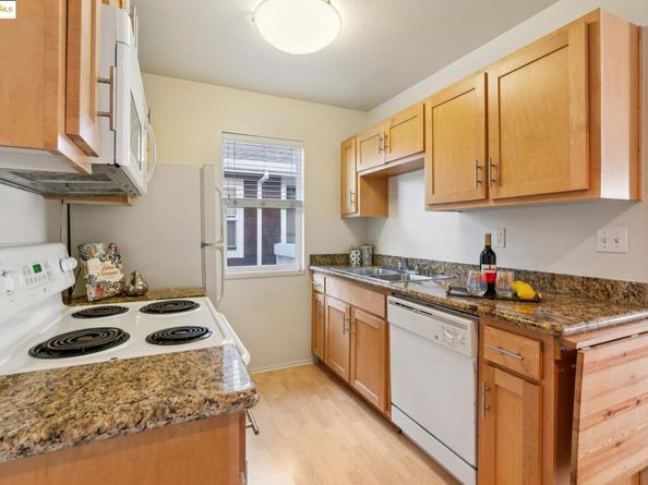 104 Marina Lakes Dr, Richmond CA 94804