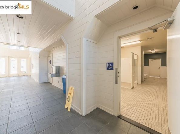 104 Marina Lakes Dr, Richmond CA 94804