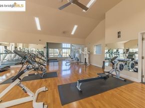 104 Marina Lakes Dr, Richmond CA 94804