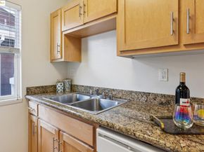 104 Marina Lakes Dr, Richmond CA 94804