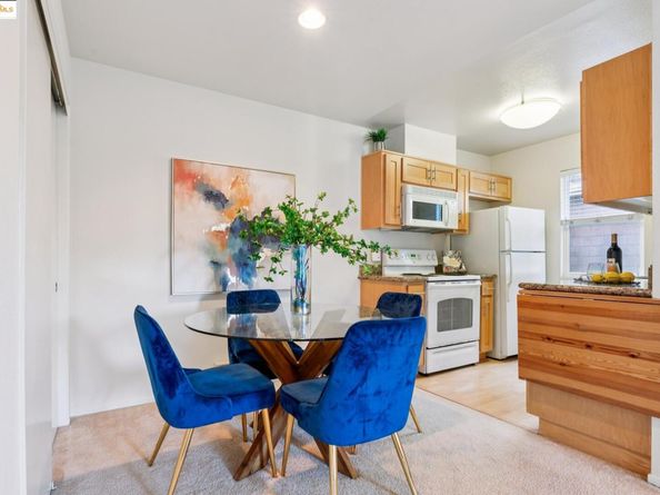104 Marina Lakes Dr, Richmond CA 94804