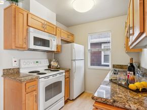 104 Marina Lakes Dr, Richmond CA 94804