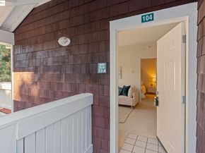 104 Marina Lakes Dr, Richmond CA 94804