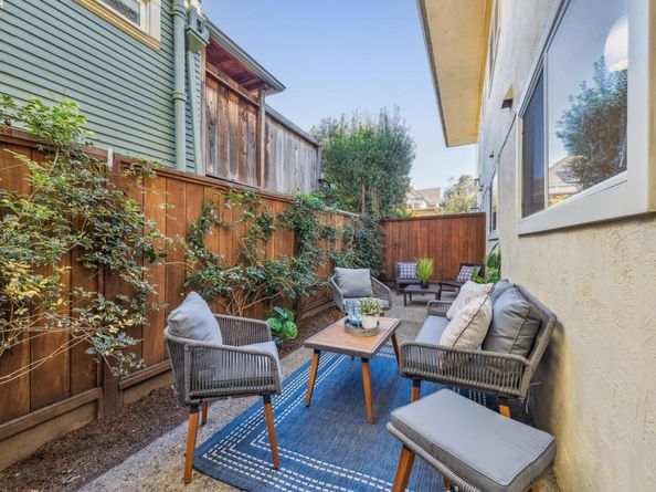 5242 Miles Avenue C, Oakland CA 94618