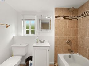 486 Mcauley St, Oakland CA 94609