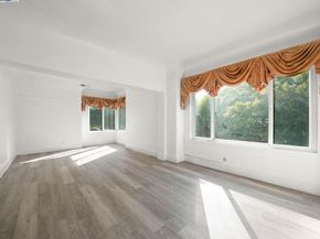 486 Mcauley St, Oakland CA 94609
