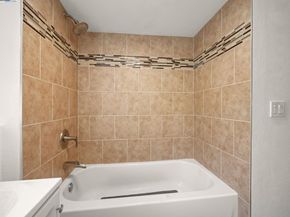 486 Mcauley St, Oakland CA 94609