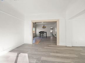 486 Mcauley St, Oakland CA 94609