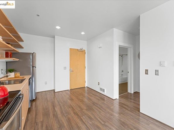 1201 Pine St 365, Oakland CA 94607