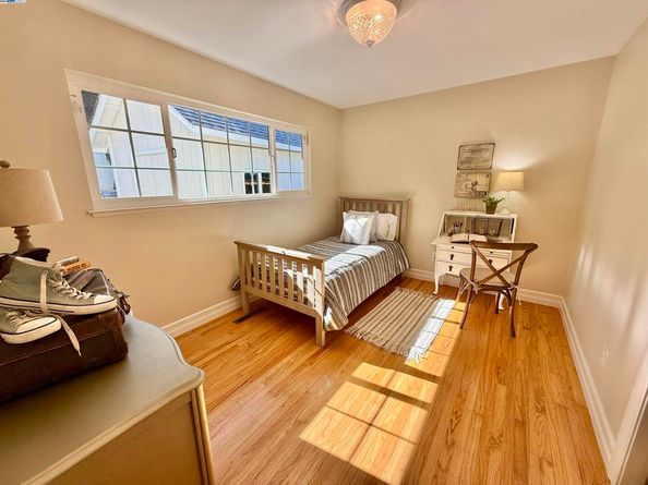 2153 Lakeview Dr, San Leandro CA 94577