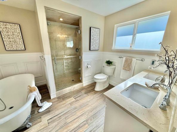 2153 Lakeview Dr, San Leandro CA 94577