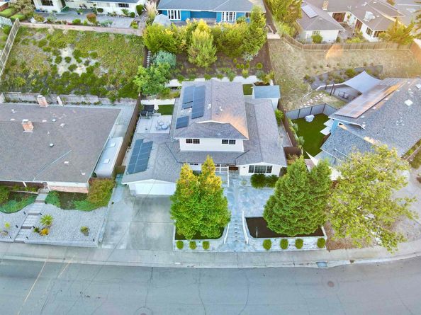 2153 Lakeview Dr, San Leandro CA 94577