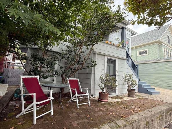 37 Nicholl Ave, Richmond CA 94801