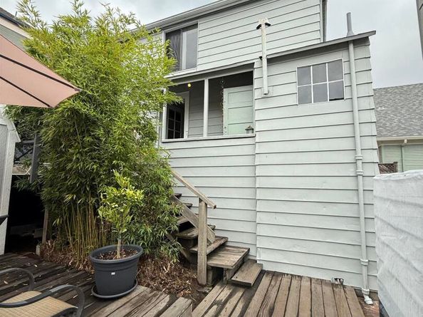 37 Nicholl Ave, Richmond CA 94801