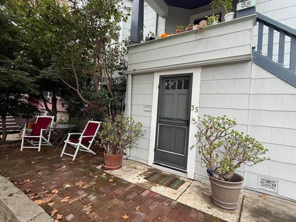 37 Nicholl Ave, Richmond CA 94801