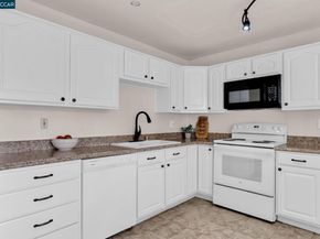 4141 Rita Dr, Martinez CA 94553