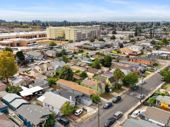 1748 103rd Ave, Oakland CA 94603