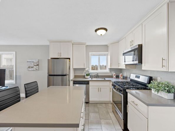 1748 103rd Ave, Oakland CA 94603