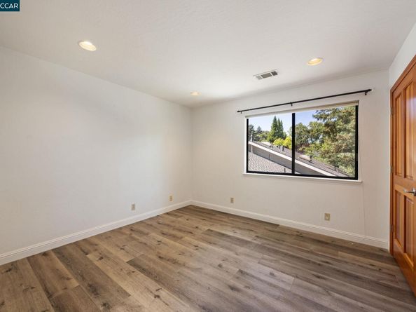 1834 Ivanhoe Ave, Lafayette CA 94549