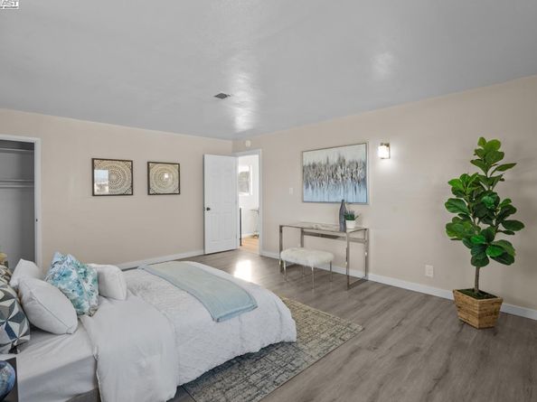 2078 Fairbanks, San Leandro CA 94577