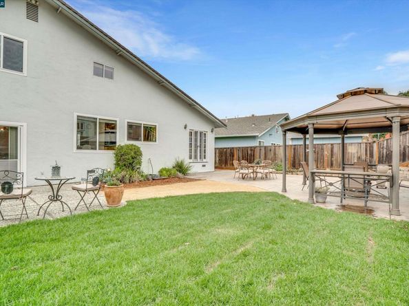 1112 Dennis Ct, Rodeo CA 94572