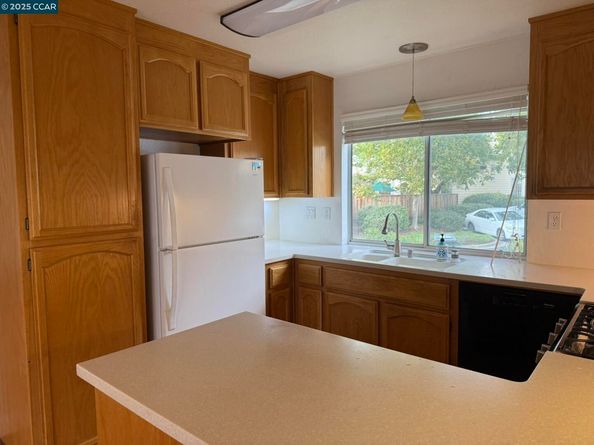 1183 Shell Ln, Clayton CA 94517
