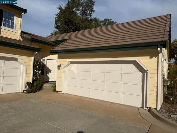 1183 Shell Ln, Clayton CA 94517