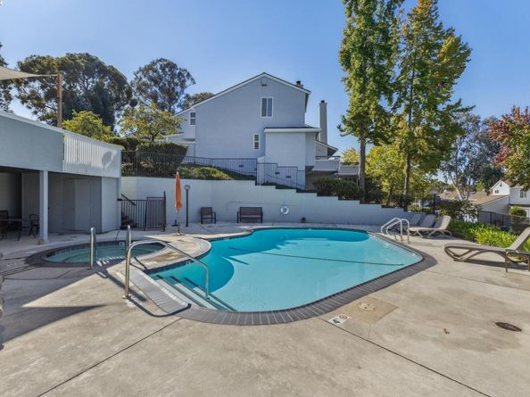 24735 Garwood Glen Dr, Hayward CA 94541