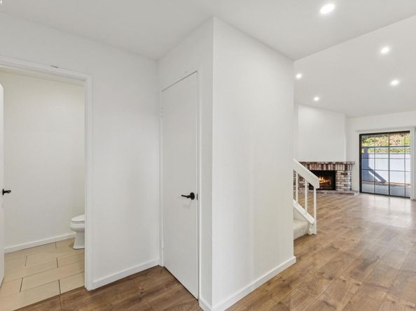 24735 Garwood Glen Dr, Hayward CA 94541