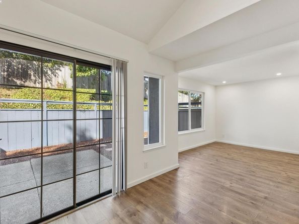 24735 Garwood Glen Dr, Hayward CA 94541
