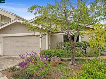 295 Kinross Dr