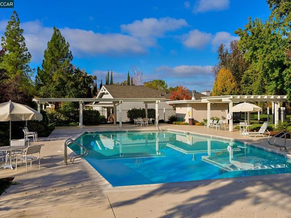 295 Kinross Dr, Walnut Creek CA 94598