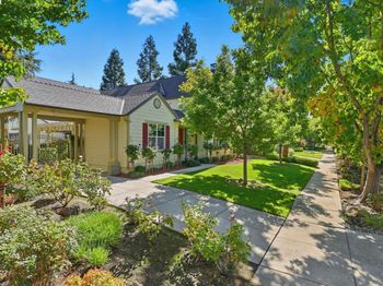 2662 St Helena Ct
