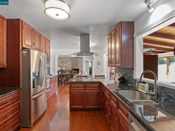 1910 San Miguel Dr, Walnut Creek CA 94596