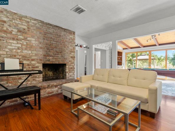 1910 San Miguel Dr, Walnut Creek CA 94596