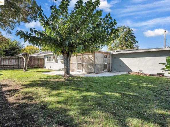 3224 Meadowbrook Dr, Concord CA 94519