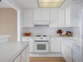1601 Canyonwood Ct 8, Walnut Creek CA 94595