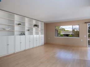 1601 Canyonwood Ct 8, Walnut Creek CA 94595