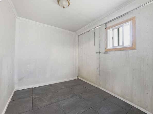 10507 Russet St, Oakland CA 94603