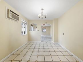 10507 Russet St, Oakland CA 94603