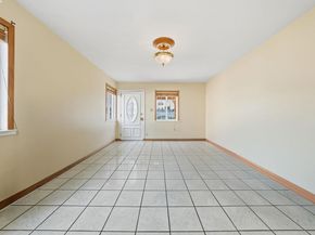 10507 Russet St, Oakland CA 94603