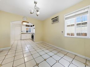 10507 Russet St, Oakland CA 94603