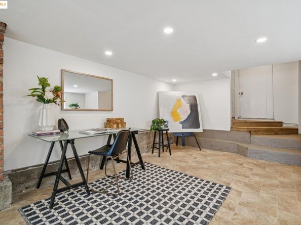 515 Mount St, Richmond CA 94805