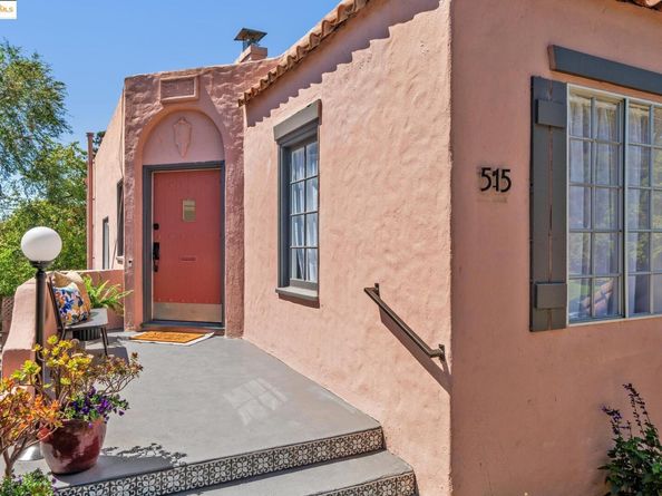 515 Mount St, Richmond CA 94805